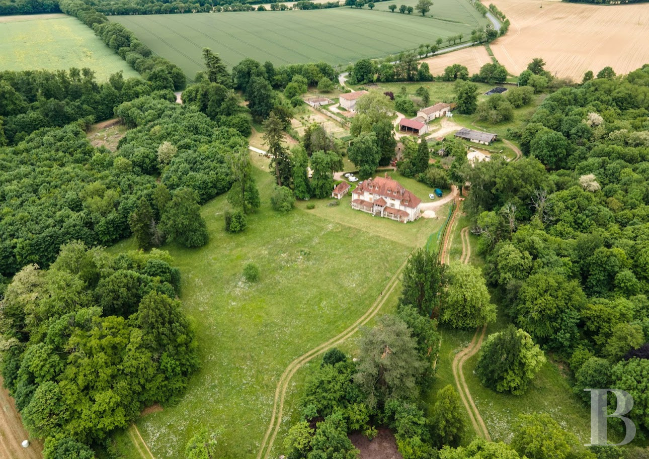 Dans les Deux-Sèvres, au cœur du Poitou, un vaste domaine dédié au maraîchage, à l’artisanat et à la villégiature dans un esprit participatif - photo  n°1